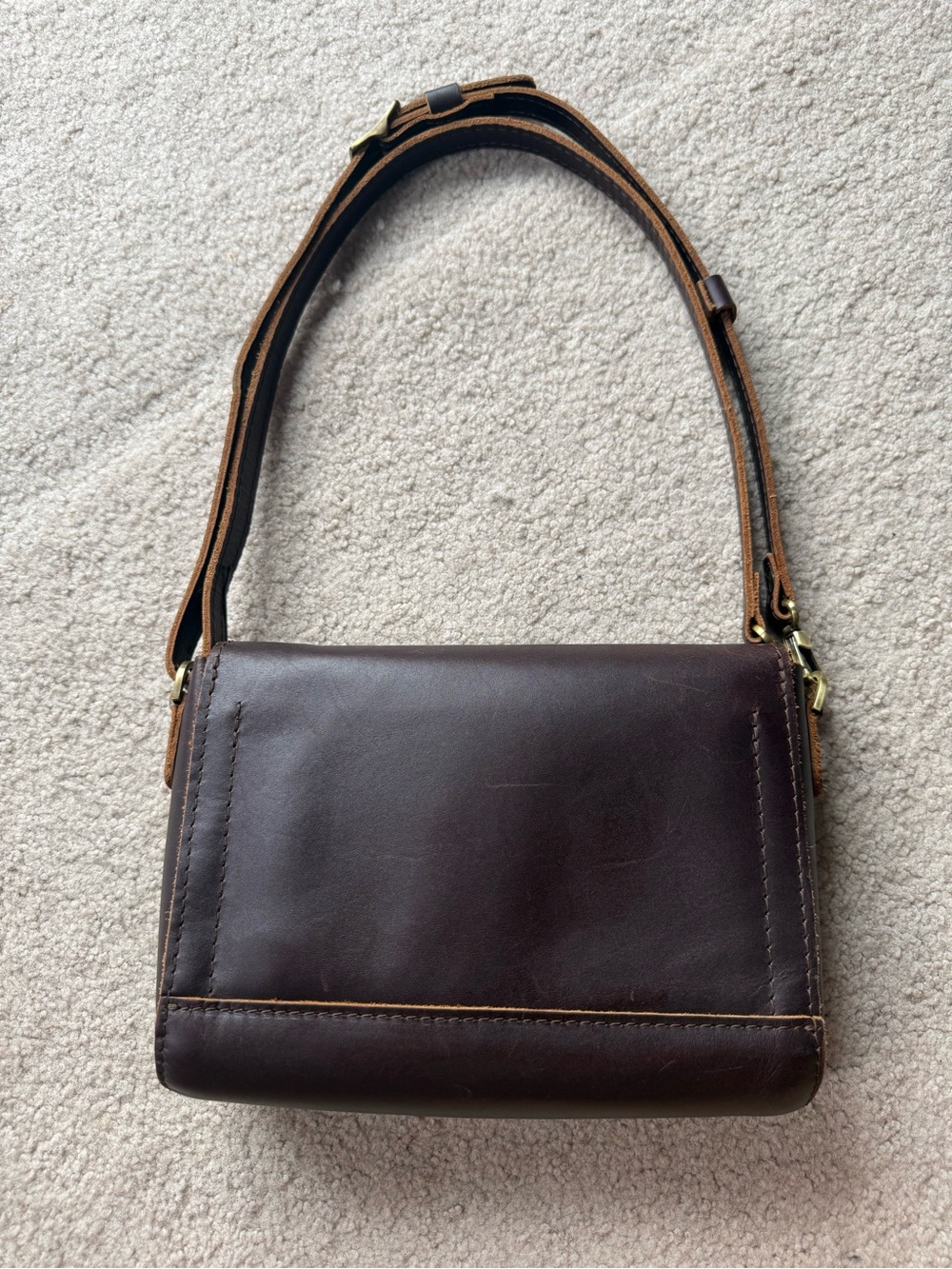 Portland Leather Medium Metro Crossbody Flap Bag in Brown Grizzly - GUC - Picture 2 of 10